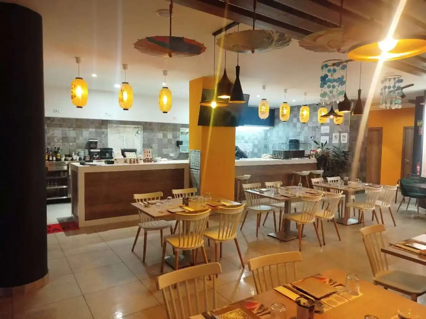 Local comercial en traspaso en ES, Carrer d'Anselm Clavé, 2, imagen 3