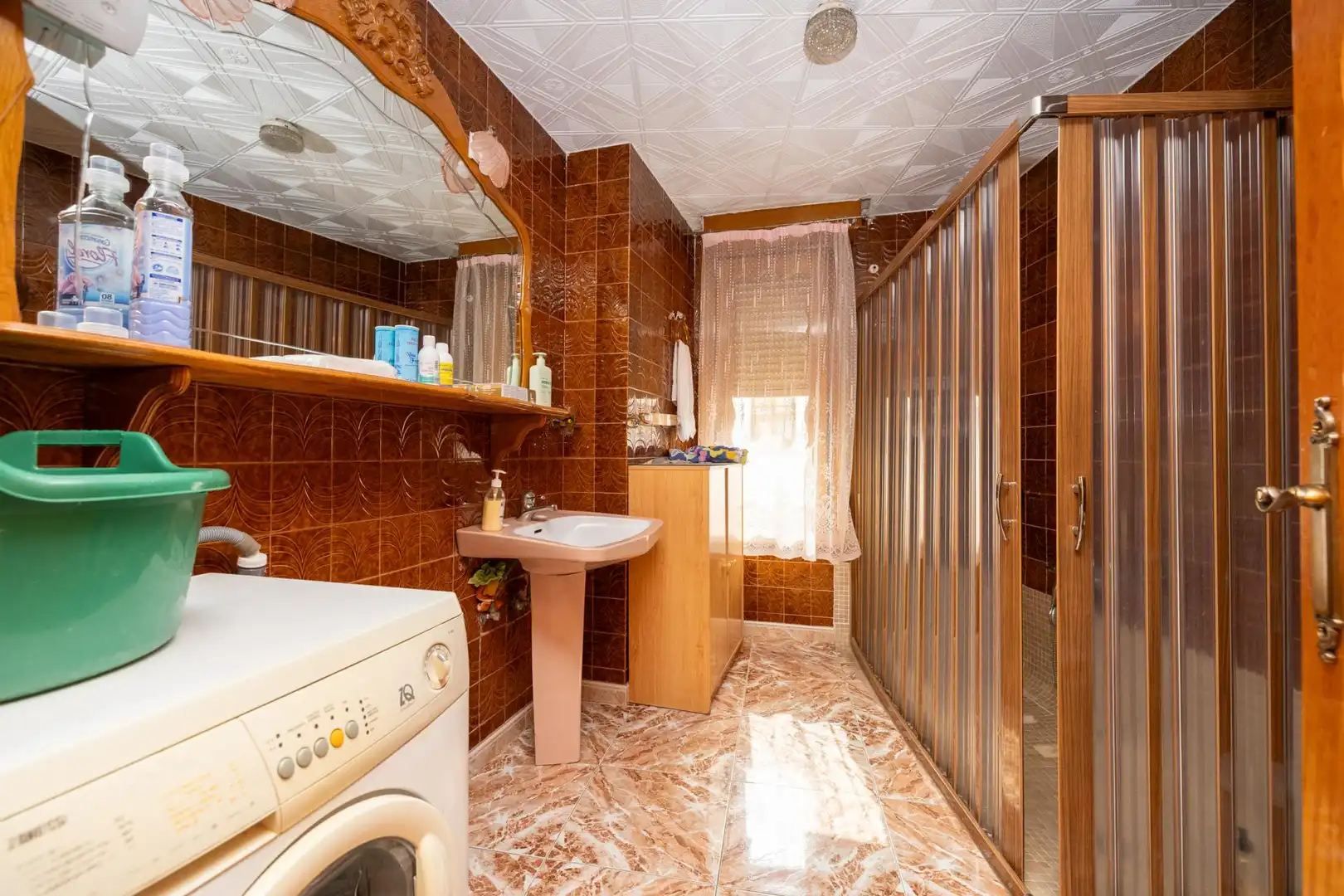 Baño de Edificio en venta en Lanjarón