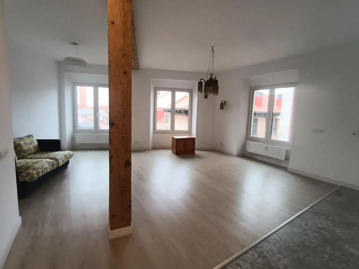 Living room of Flat for rent in Valladolid  with Heating
