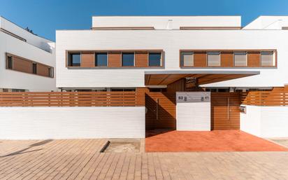 Single-family semi-detached to rent in Carrer del Poble Amazic, 67, Can Gambús