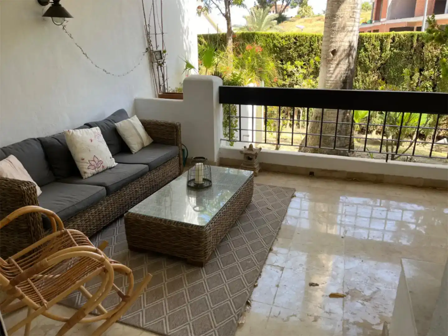 Terrassa de Pis de lloguer en Marbella amb Aire condicionat i Balcó
