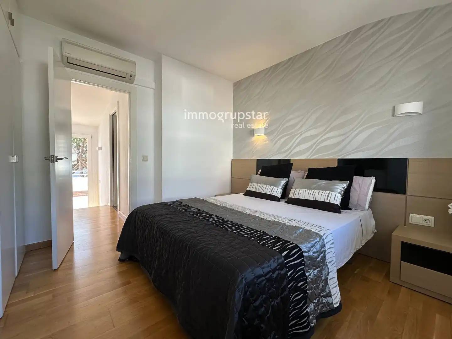 Dormitori de Casa adosada en venda en Castell d'Aro, Platja d'Aro i s'Agaró amb Aire condicionat, Calefacció i Jardí privat