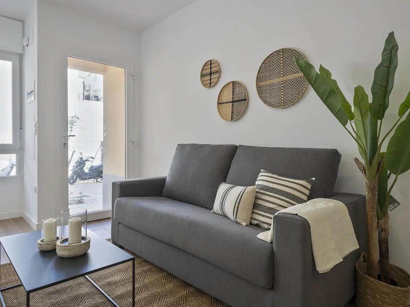 Bajo en venta en Calle Calle Isla de Cerdeña 19, imagen 3
