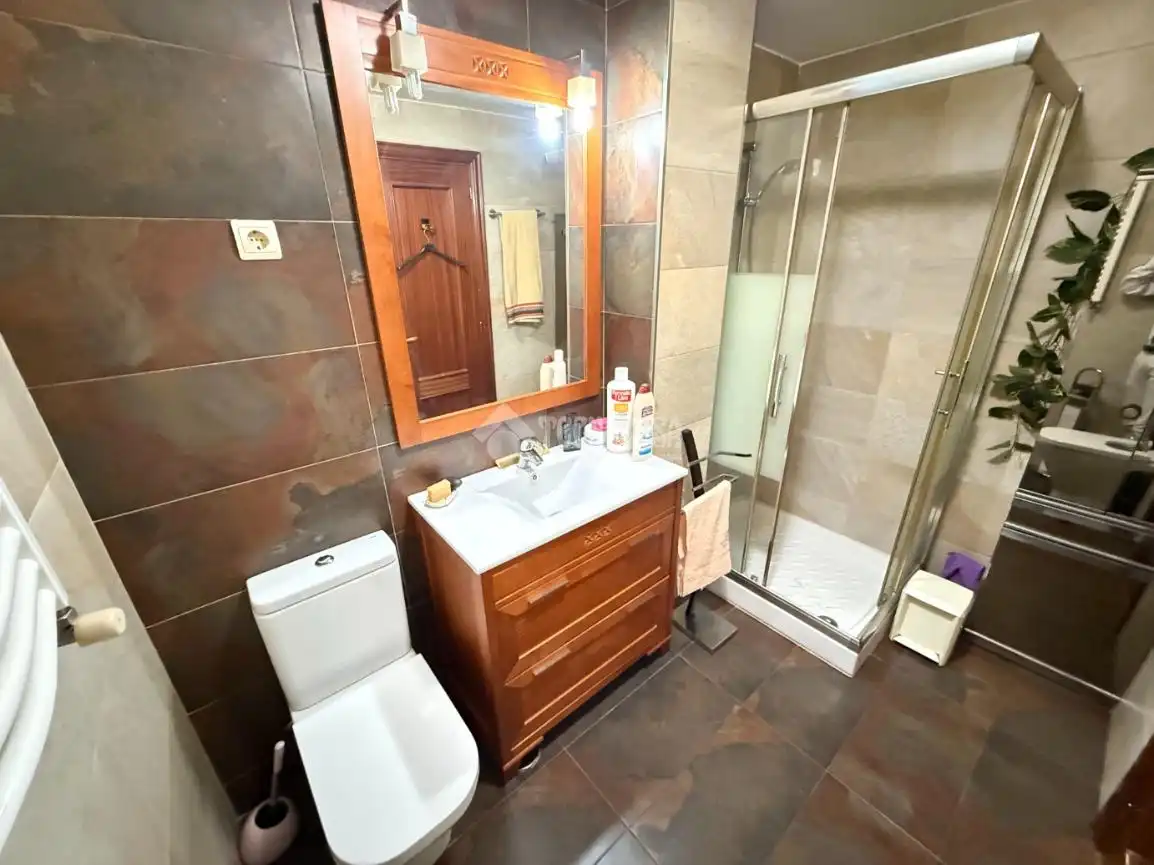 Badezimmer von Wohnung zum Verkauf in Guadalajara mit Heizung