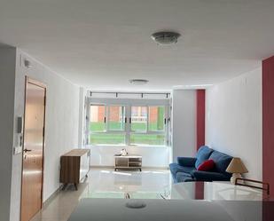 Sala d'estar de Pis en venda en Castellón de la Plana / Castelló de la Plana amb Calefacció i Moblat