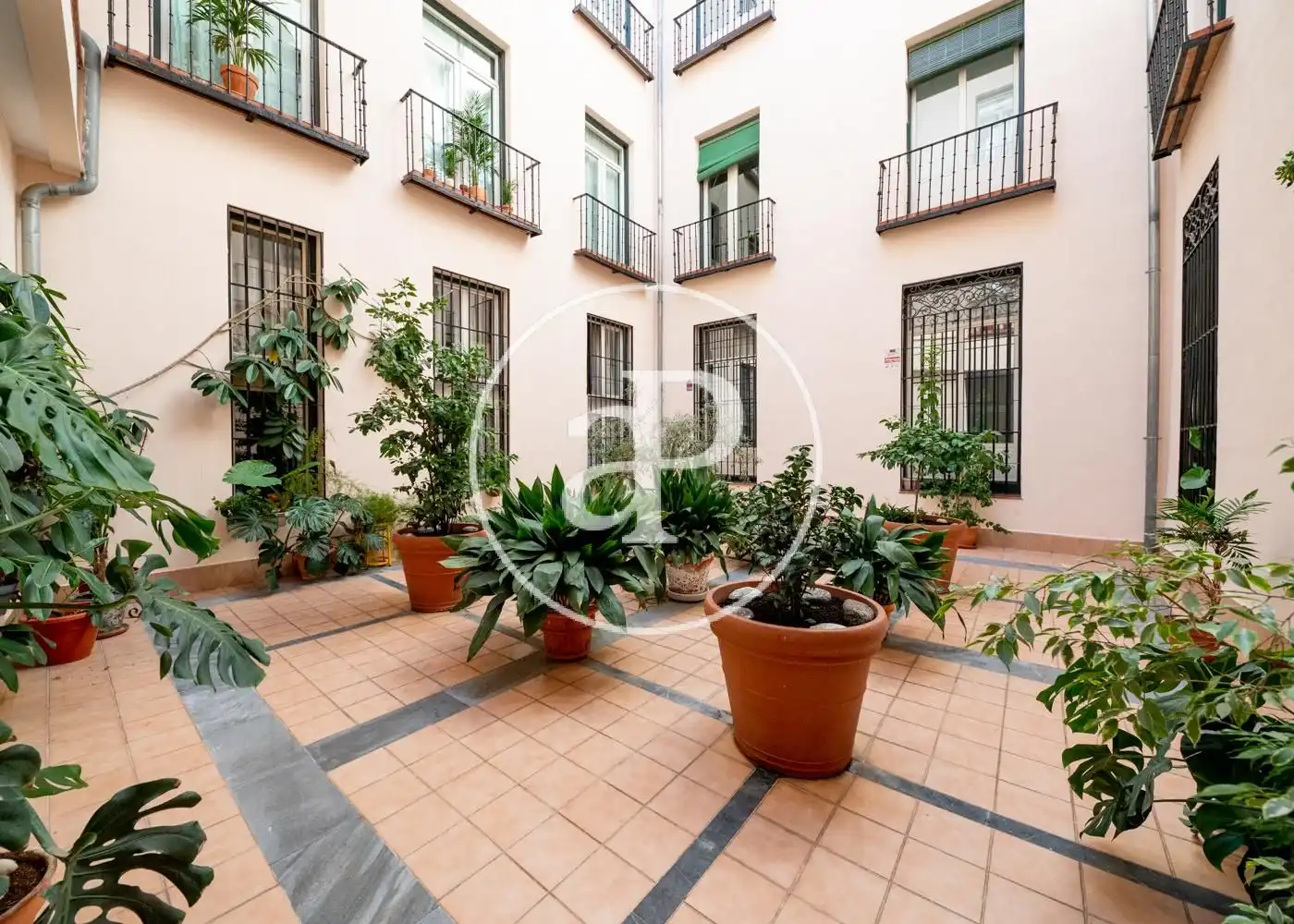 Vista exterior de Dúplex en venta en Madrid con Aire acondicionado, Calefacción y Amueblado