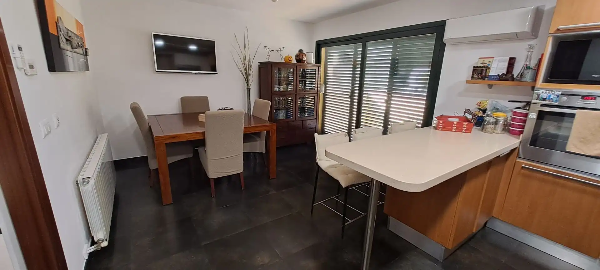 Comedor de Casa o chalet en venta en Navata con Aire acondicionado, Calefacción y Jardín privado