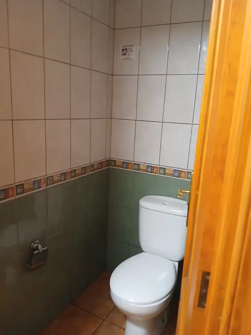 Badezimmer von Geschaftsraum zur Miete in San Cristóbal de la Laguna mit Möbliert