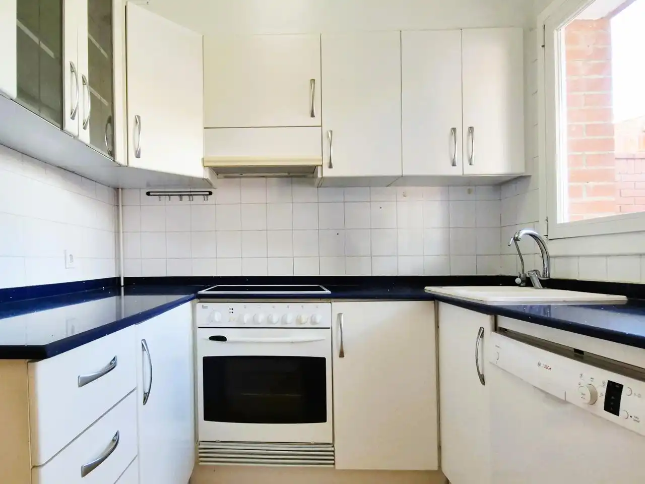 Küche von Maisonette zum Verkauf in Matadepera mit Klimaanlage, Heizung und Terrasse