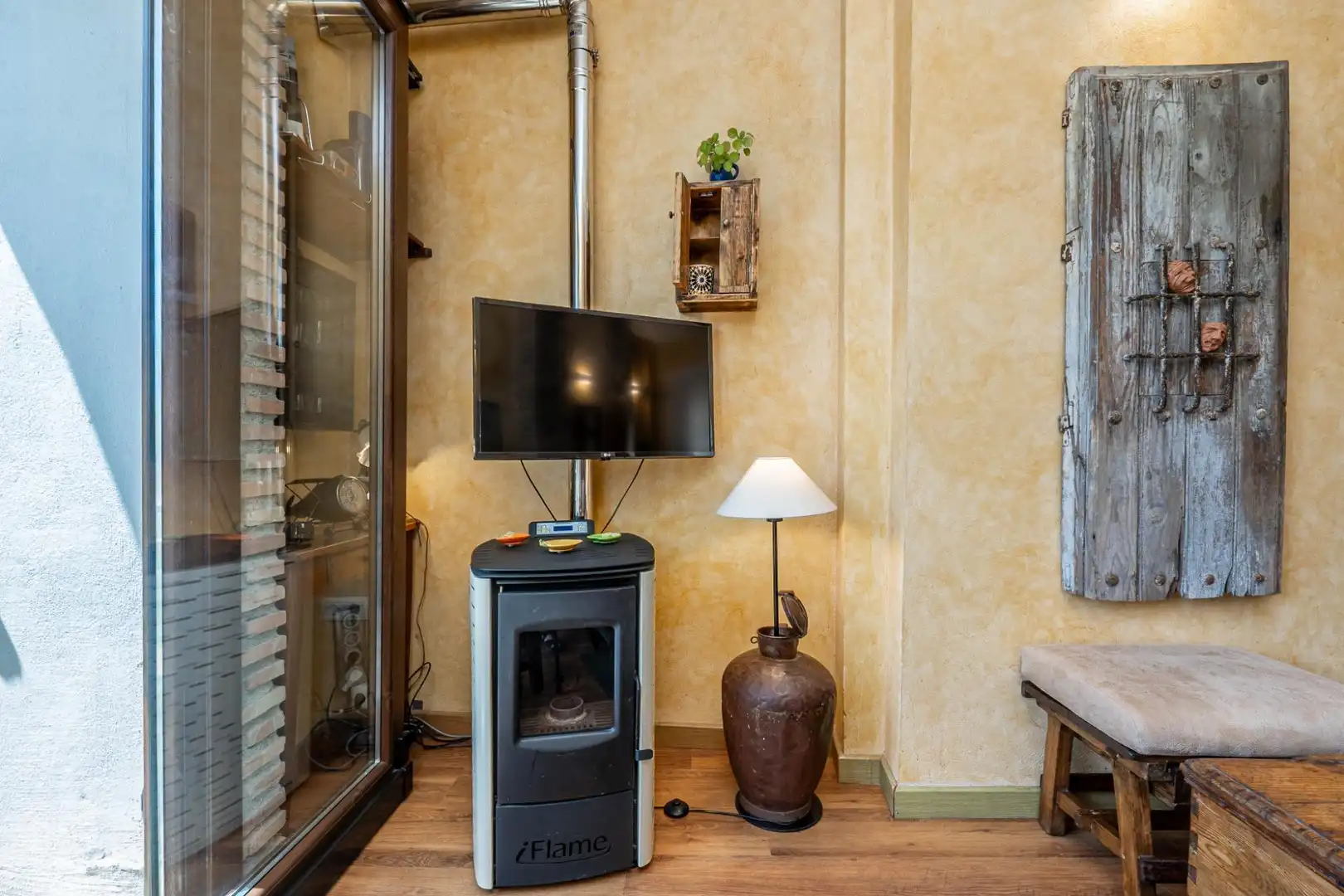 Sala de estar de Casa o chalet en venta en Granada con Terraza y Balcón