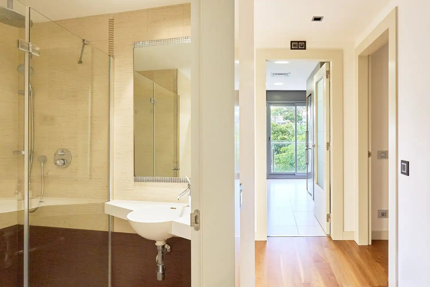 Bathroom of Flat for sale in Sitges  with Air Conditioner, Heating and Private garden