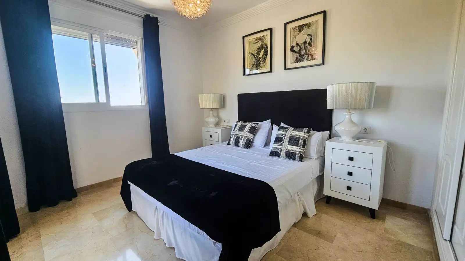 Habitación de Casa adosada en venta en Manilva con Aire acondicionado, Piscina y Amueblado