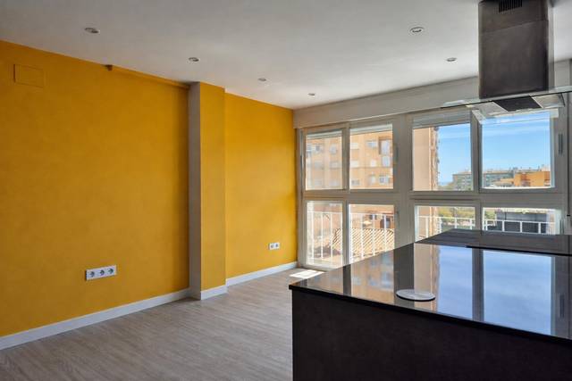 Piso en Venta en Parque Ayala - Jardín de la Abadía - Huelín