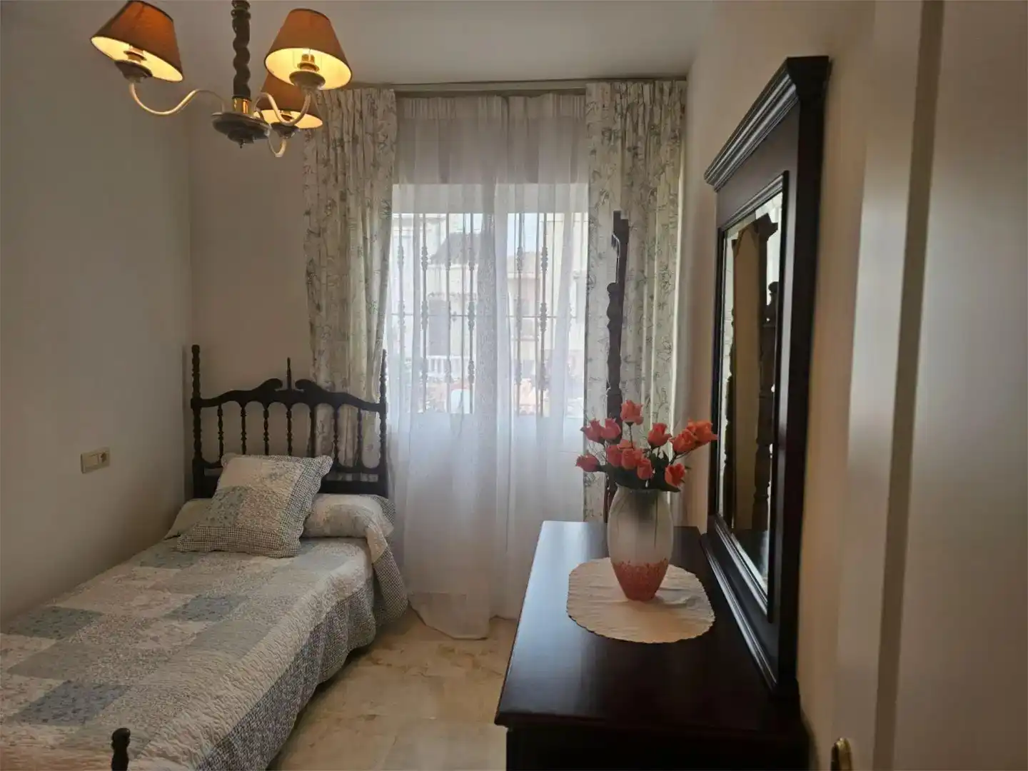 Habitación de Piso en venta en Marbella con Aire acondicionado, Jardín privado y Amueblado