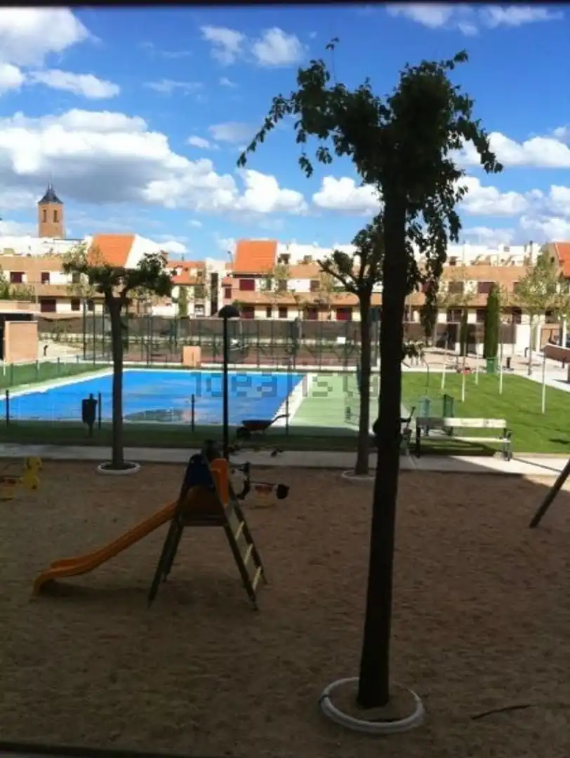 Swimming pool of Flat for sale in Ciudad Real  with Air Conditioner, Heating and Terrace