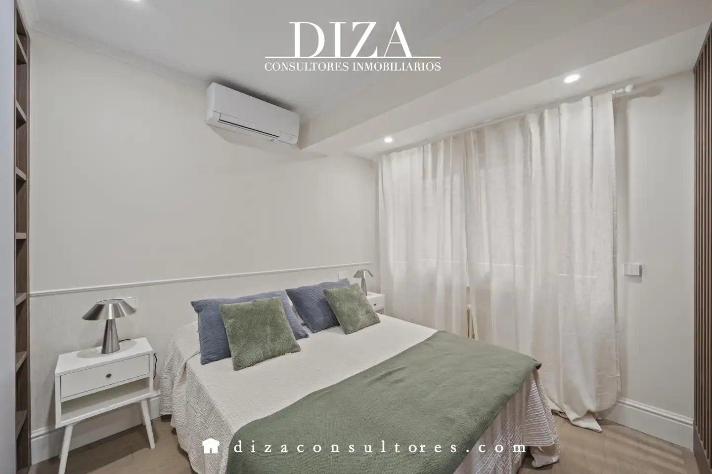 Schlafzimmer von Wohnung zur Miete in Madrid mit Klimaanlage, Heizung und Möbliert