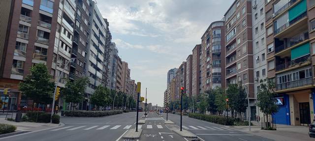 Piso en Venta en Avenida de Navarra en Barrio del Ave