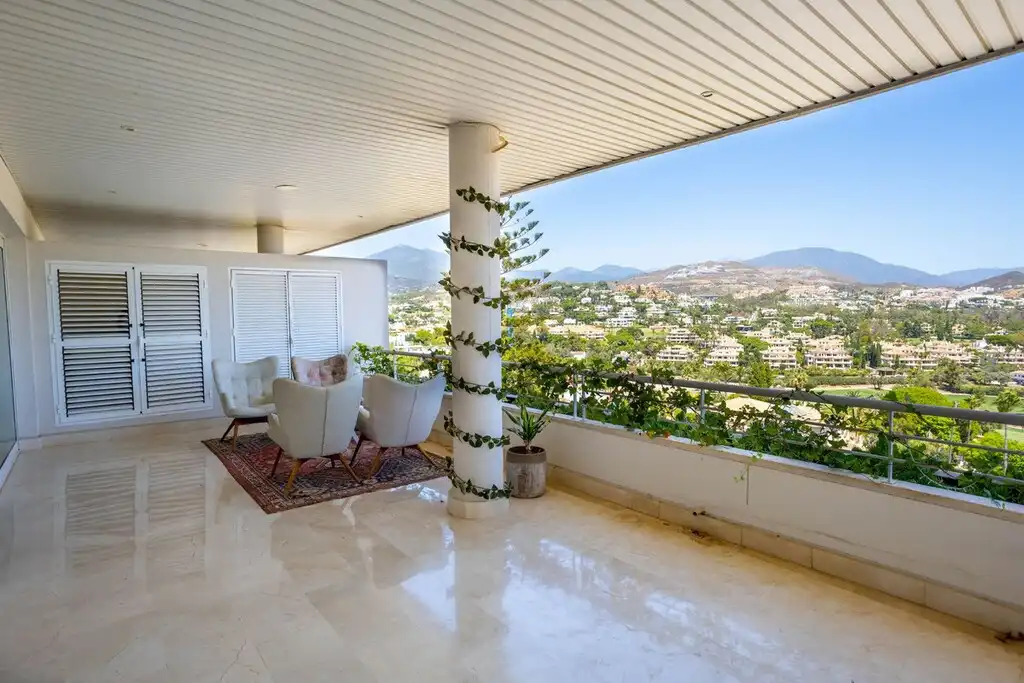 Apartament amb piscina en venda a Nueva Andalucía, imagen 5