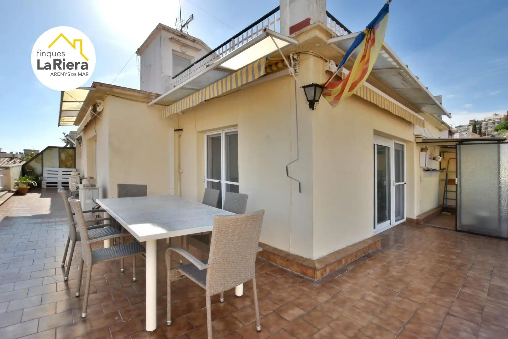 Terrasse von Wohnung zum Verkauf in Arenys de Mar mit Klimaanlage, Heizung und Terrasse