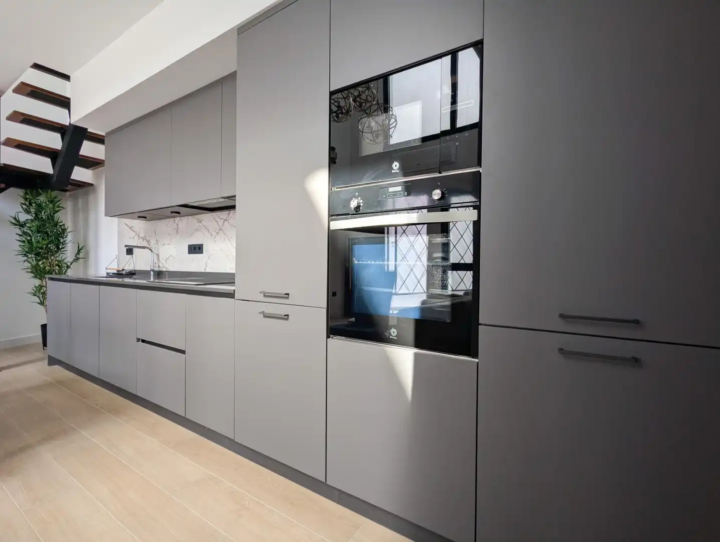 Küche von Maisonette zur Miete in Sanlúcar la Mayor mit Klimaanlage, Terrasse und Möbliert