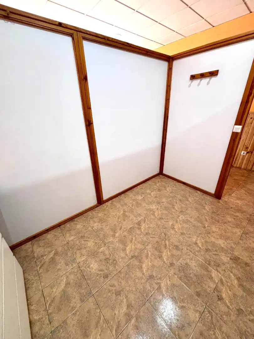 Business premises to rent in Oeste, imagen 14