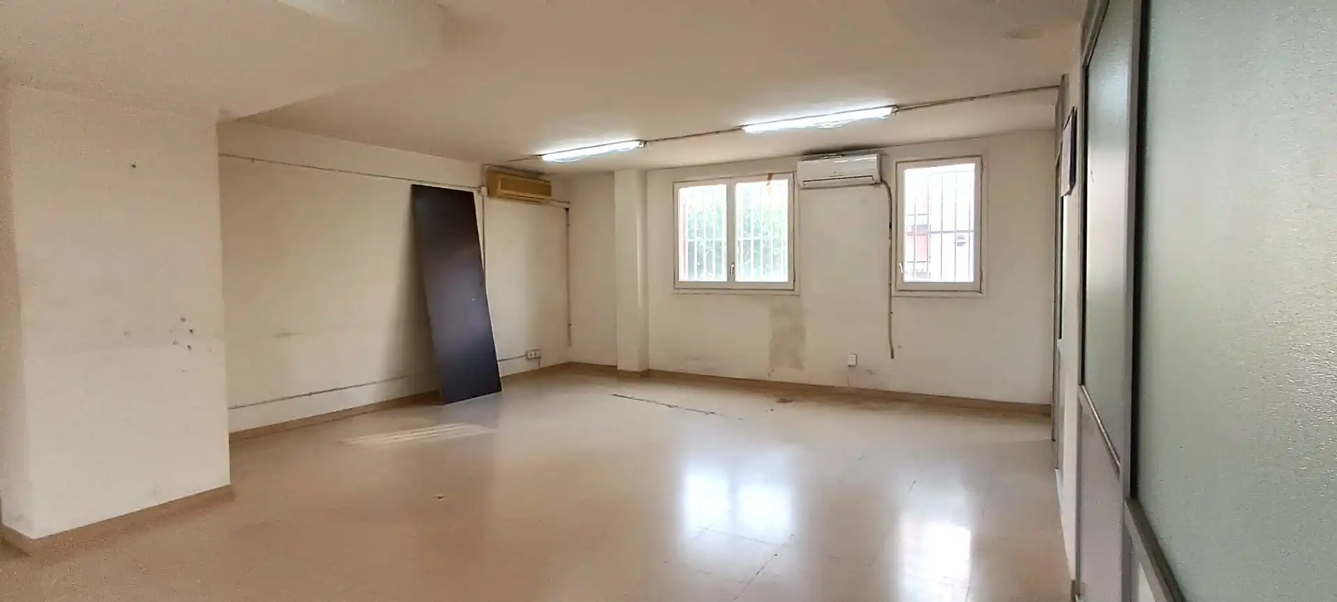 Local comercial en venta en Carrer Sant Esteve Sesrovires, imagen 6
