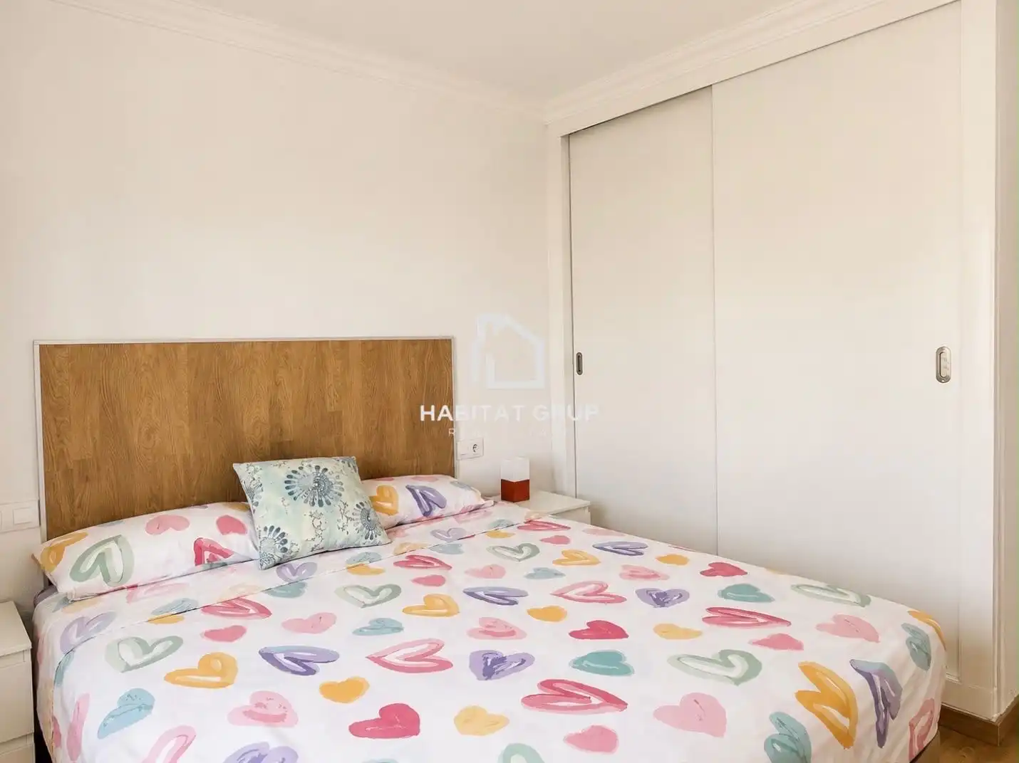 Bedroom of Flat for sale in Es Castell  with Air Conditioner and Terrace