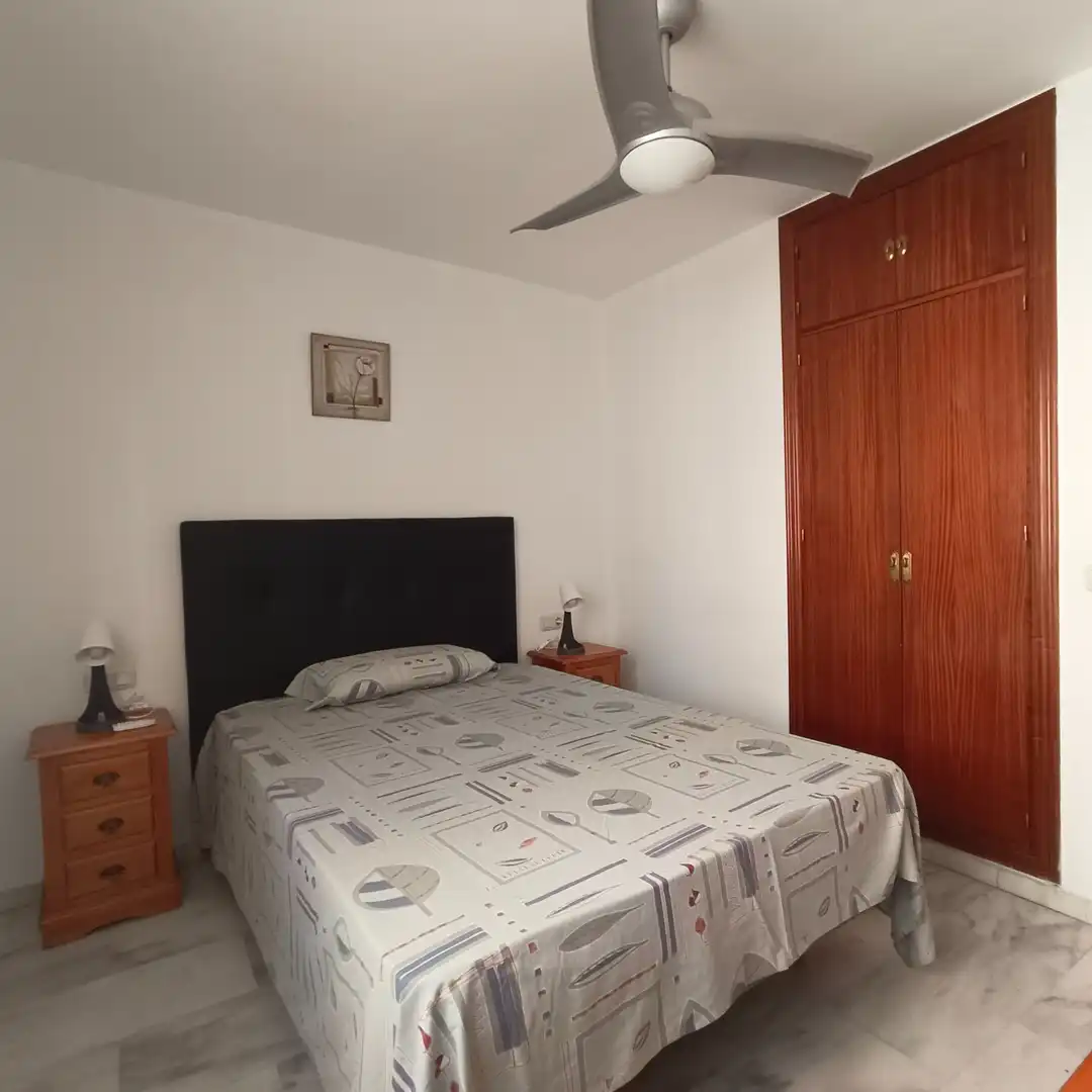 Bedroom of Flat for rent in Málaga  with Air Conditioner, Furnished and Oven
