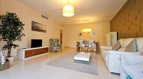 Foto 3 de Piso en venta en Urbanización Capanes Norte, 1r, Los Arqueros - Puerto del Almendro, Benahavís