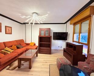 Living room of Flat for sale in Avilés  with Heating, Storage room and Furnished