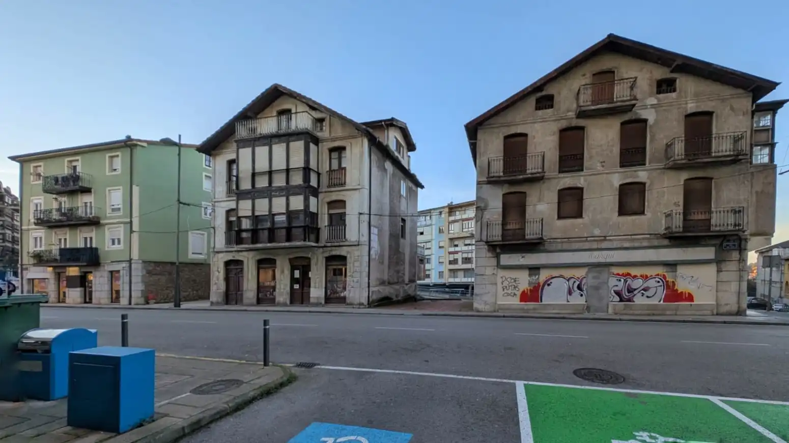 Exterior view of Buildings for sale in El Astillero  