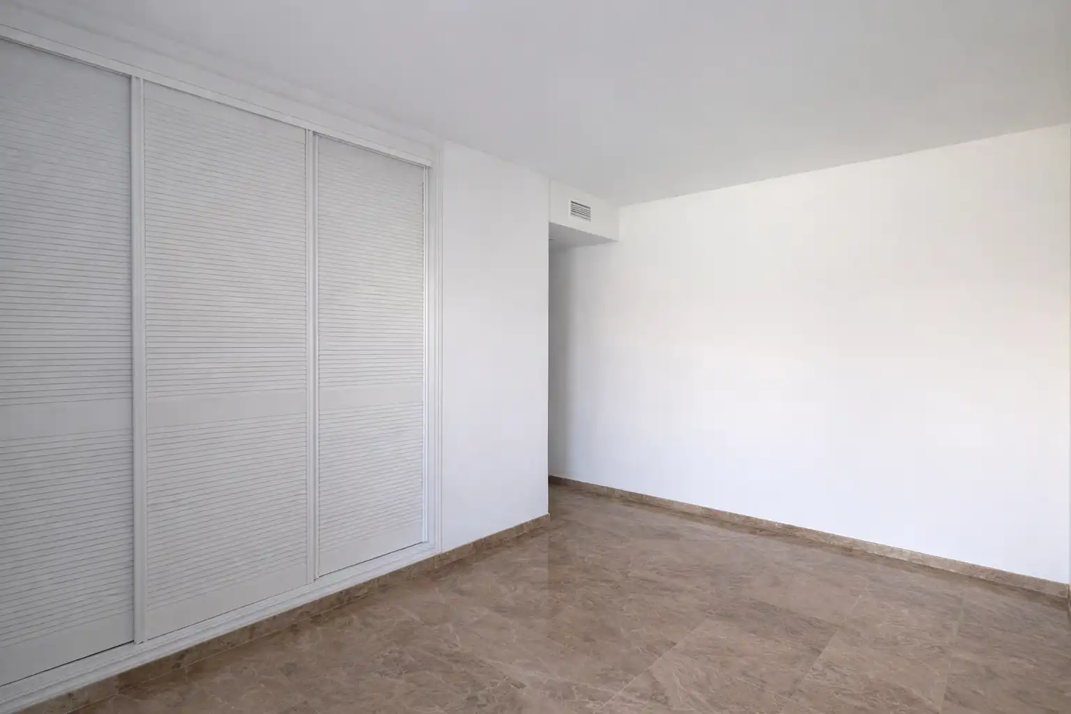 Apartament amb piscina en venda a San Pedro de Alcántara, imagen 10