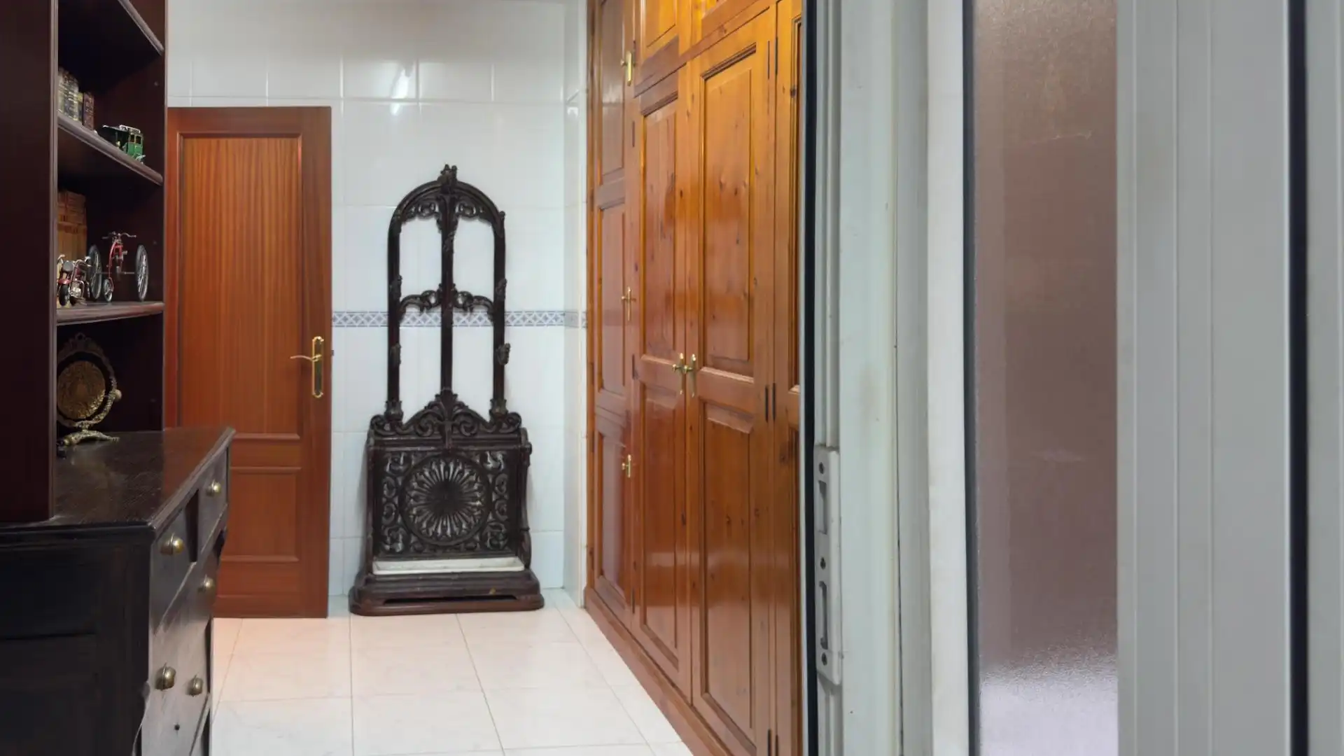 Piso en venta en Padrón con Calefacción, Trastero y Amueblado
