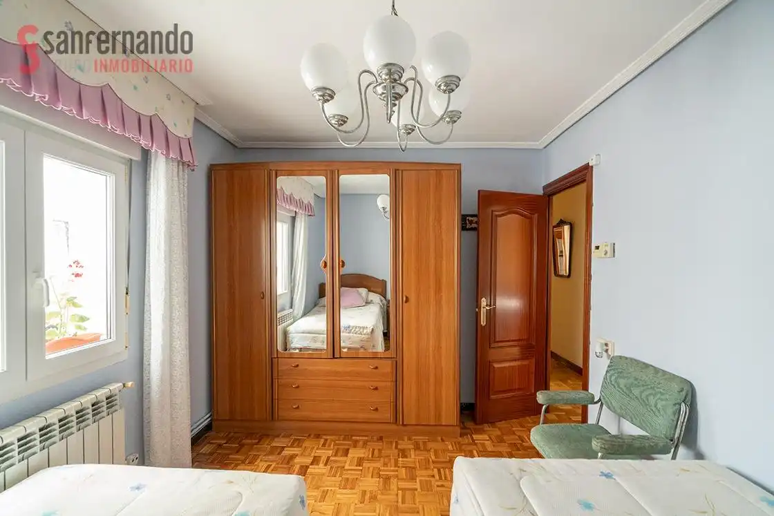 Dormitori de Pis en venda en Santander amb Calefacció i Parquet