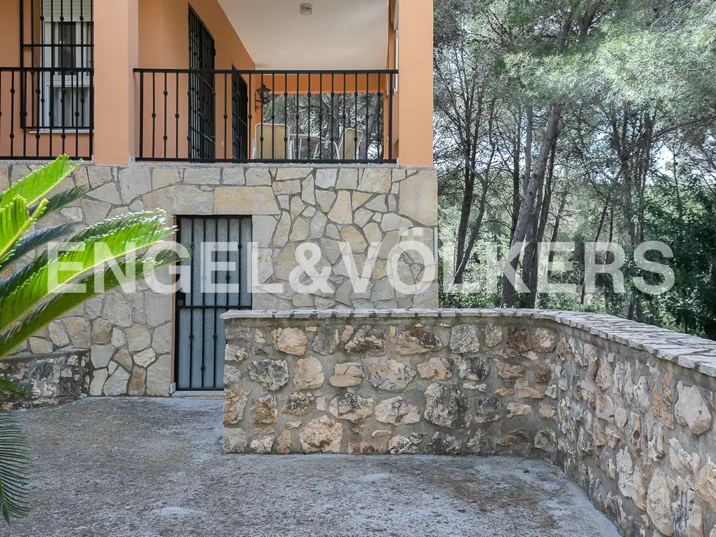 Vista exterior de Casa o xalet en venda en Carcaixent amb Calefacció, Jardí privat i Terrassa