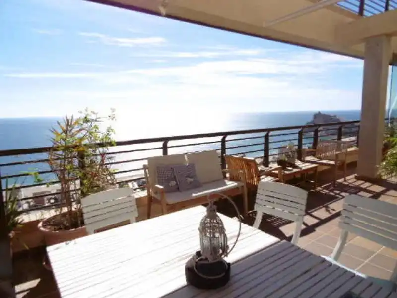 Ático con piscina en venta en Playa de Poniente, imagen 3