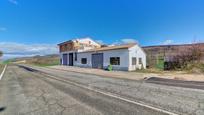 Vista exterior de Casa o xalet en venda en Monreal / Elo amb Terrassa