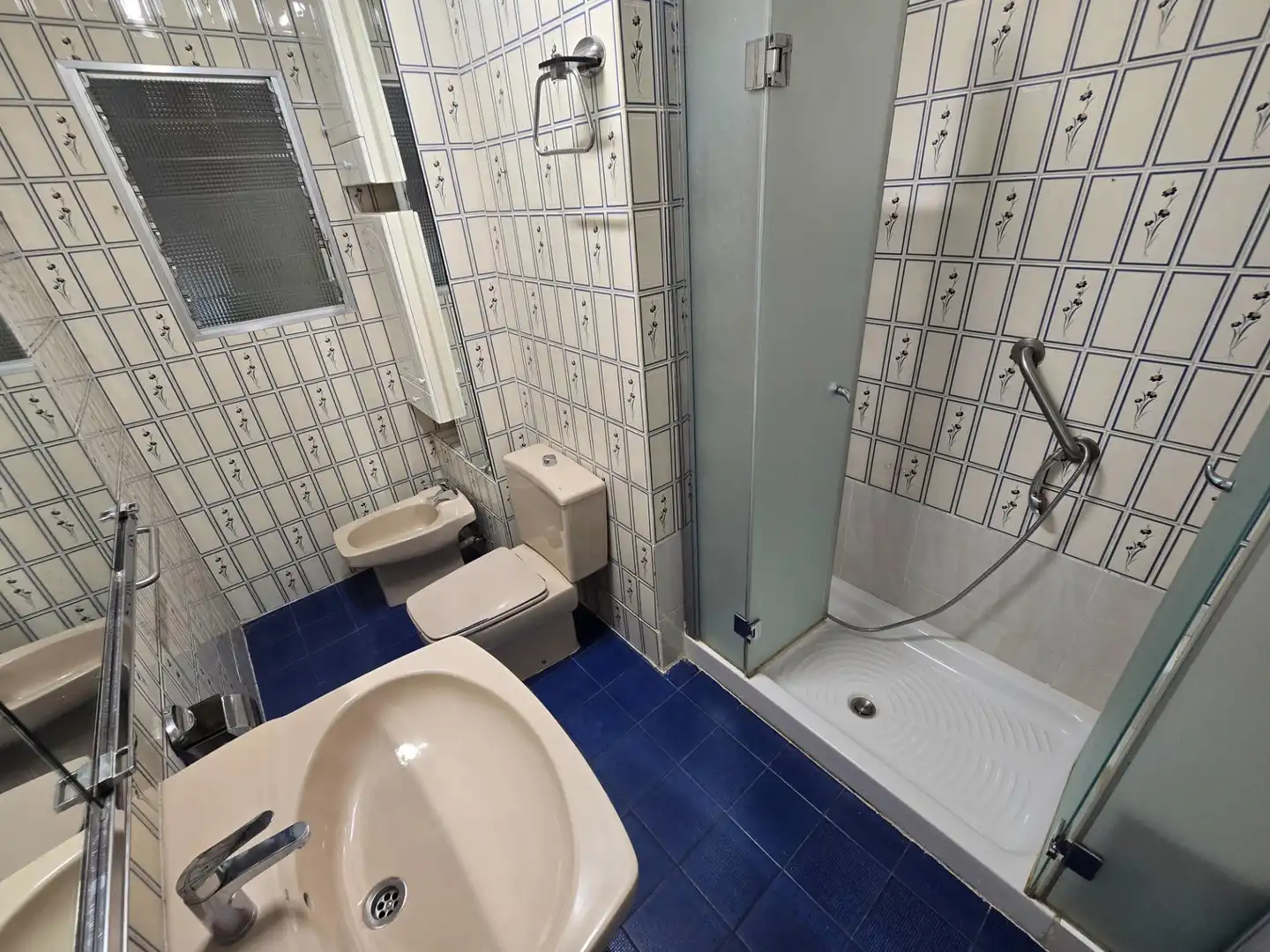 Baño de Piso en venta en Córdoba con Aire acondicionado, Calefacción y Terraza