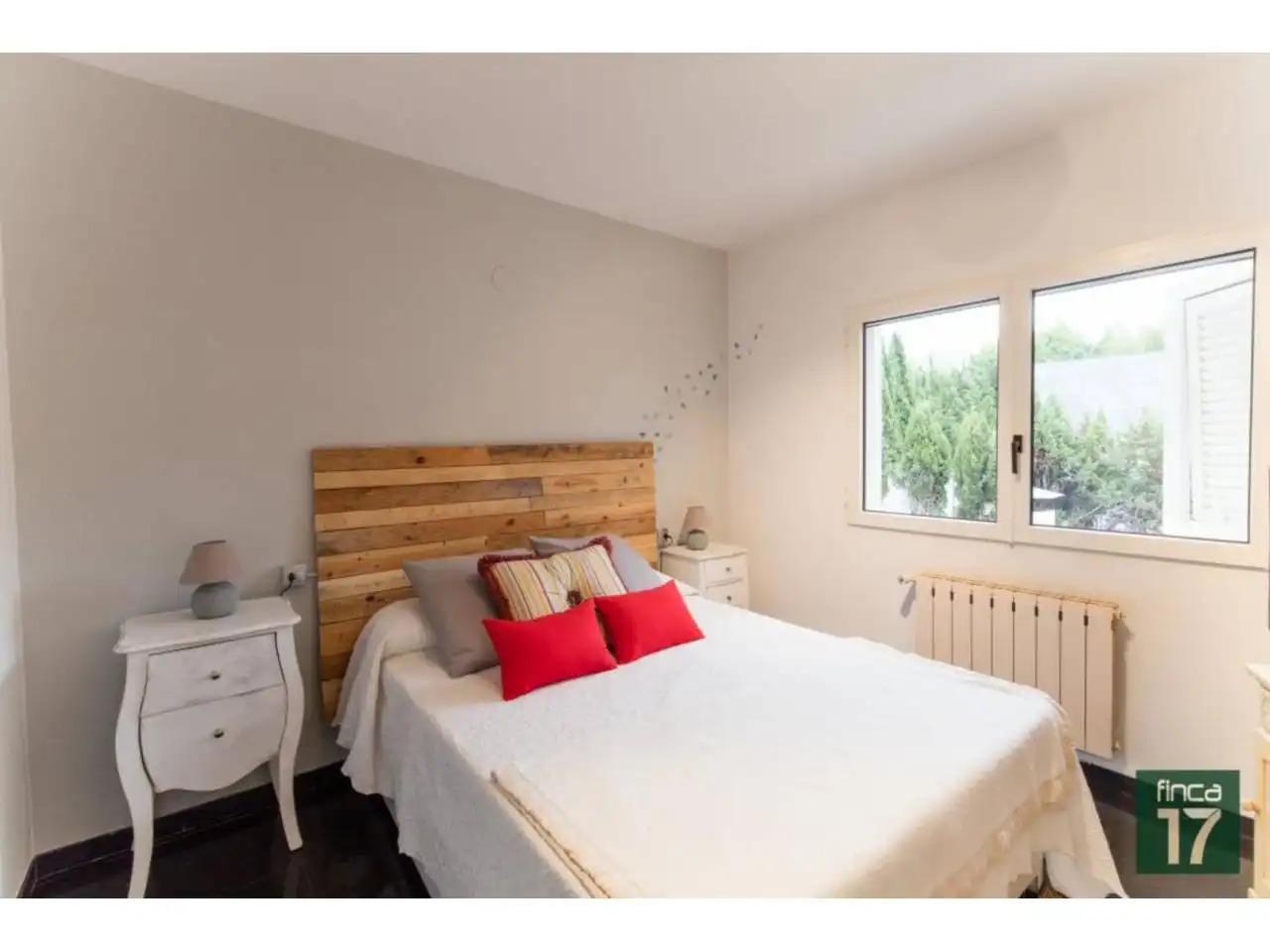Dormitori de Casa o xalet en venda en Petrer amb Calefacció, Jardí privat i Terrassa