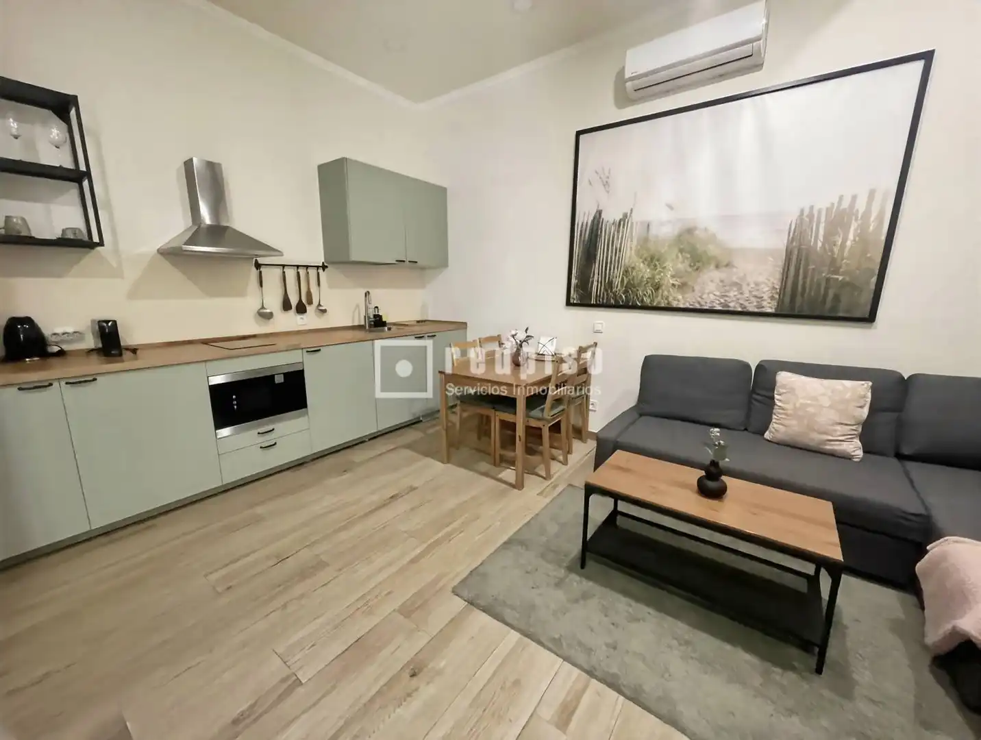 Sala de estar de Estudio en venta en Madrid con Aire acondicionado y Amueblado
