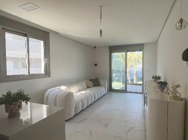 Pis amb balcó en venda a Santa Pola ciudad
