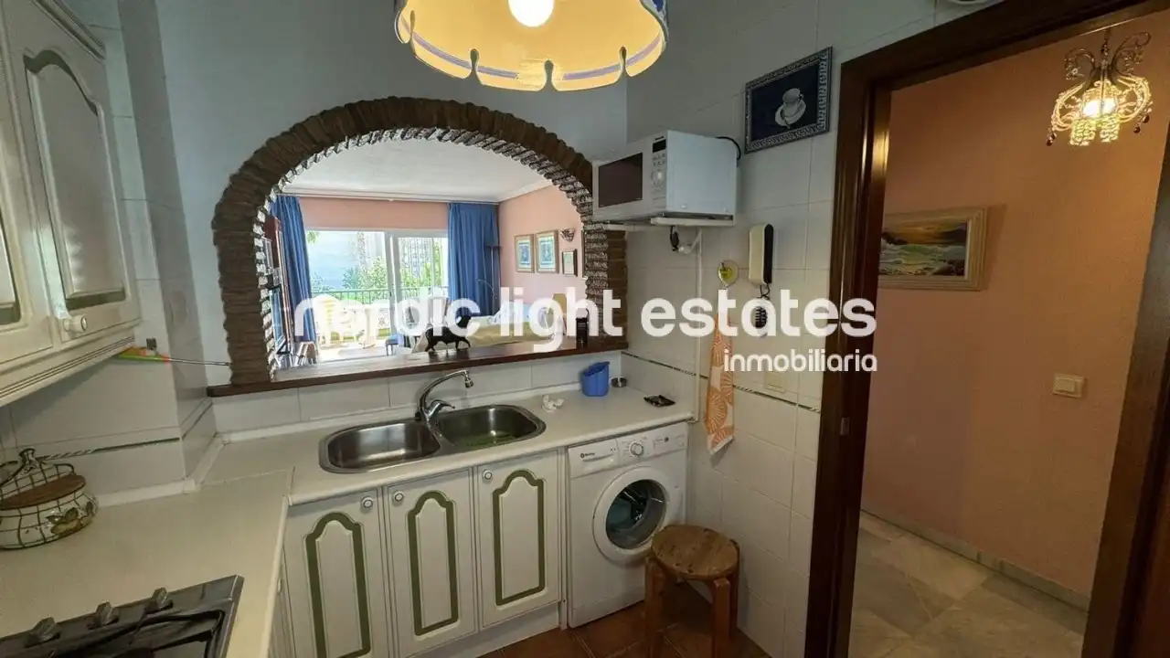 Piso con piscina en venta en La Carihuela - Los Nidos, imagen 12