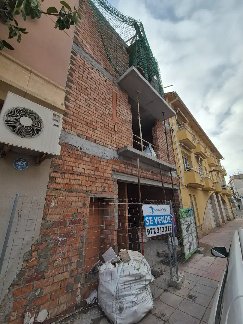 Außenansicht von Dachboden zum Verkauf in Palamós mit Klimaanlage, Heizung und Terrasse