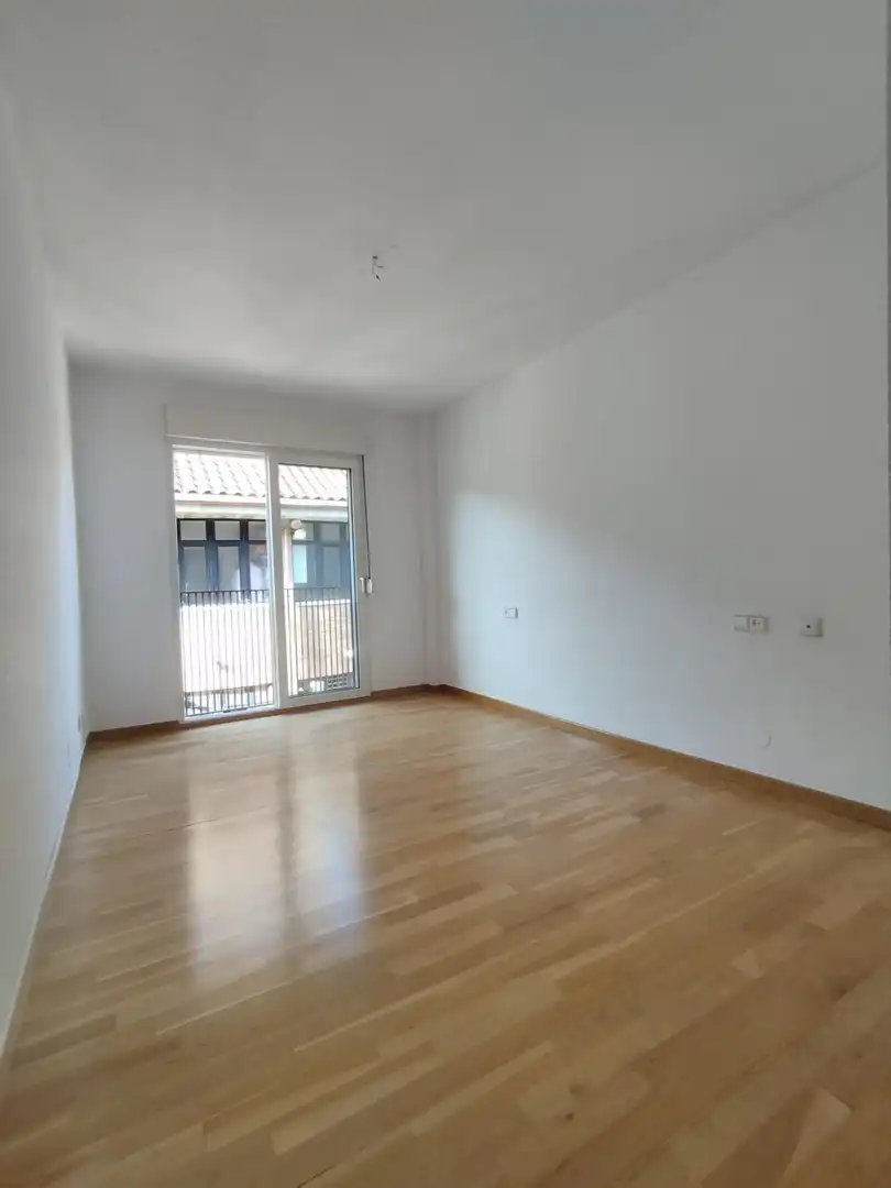 Habitación de Piso de alquiler en Murcia con Aire acondicionado, Calefacción y Parquet