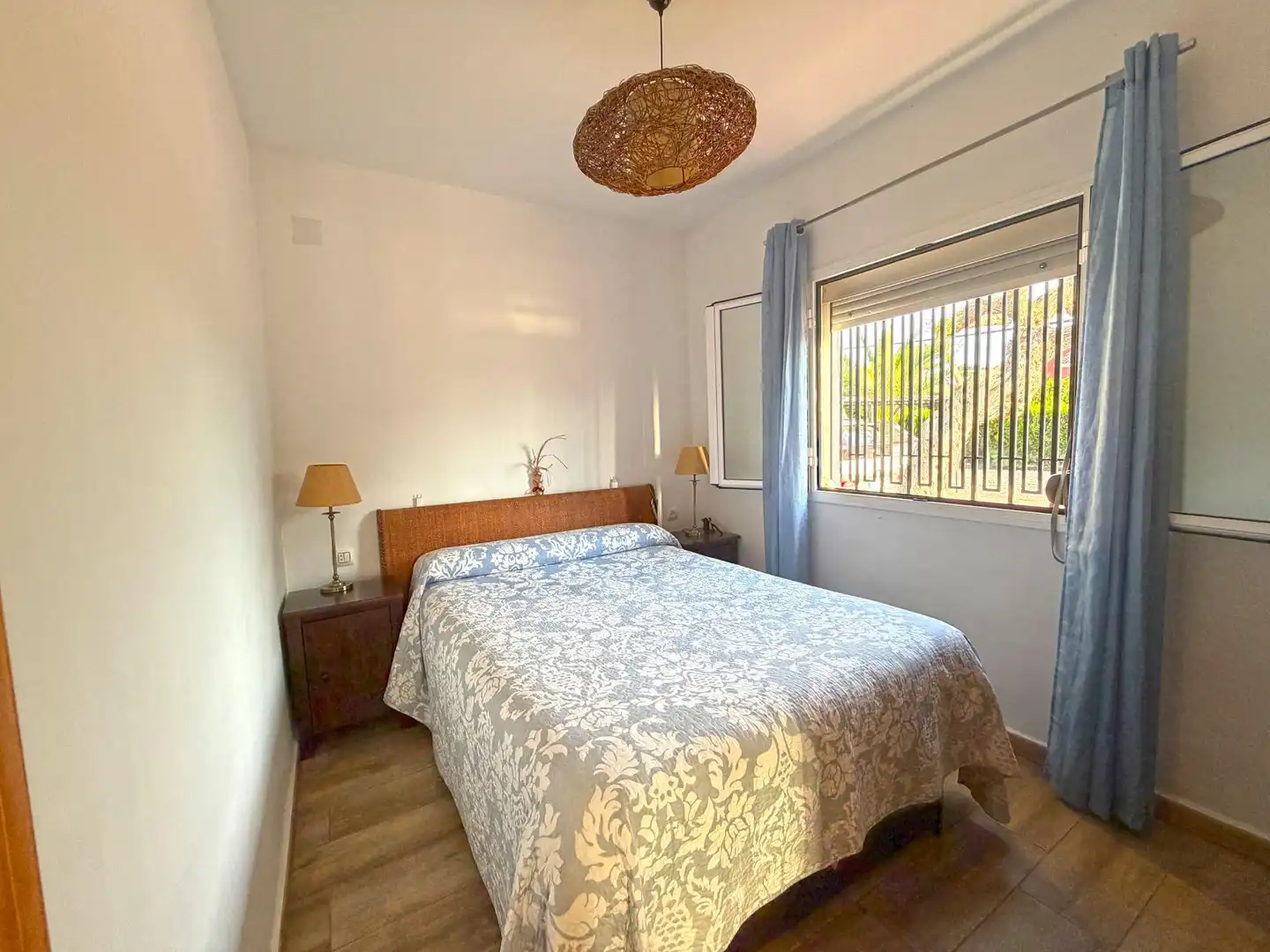 Dormitori de Casa o xalet en venda en Espartinas amb Piscina comunitària