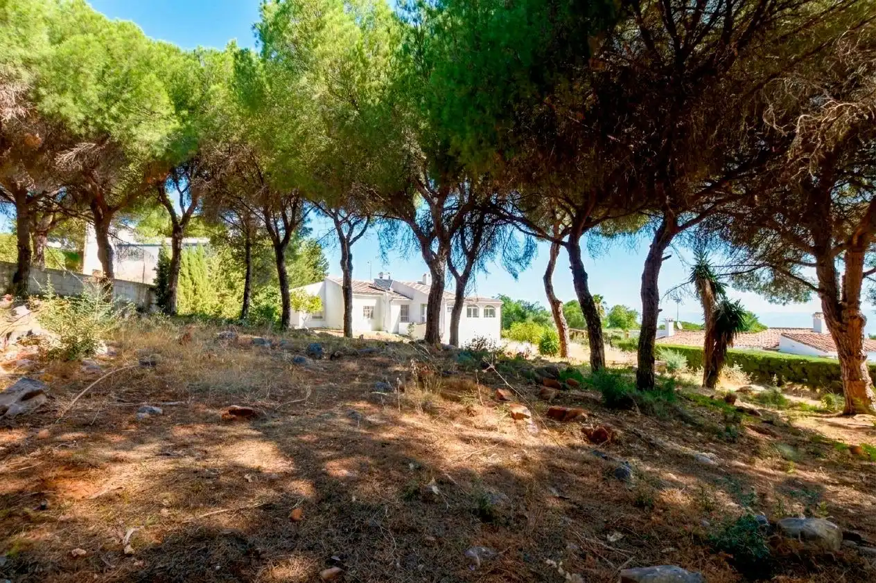 Casa o xalet en venda en Alhaurín de la Torre amb Jardí privat, Terrassa i Piscina comunitària