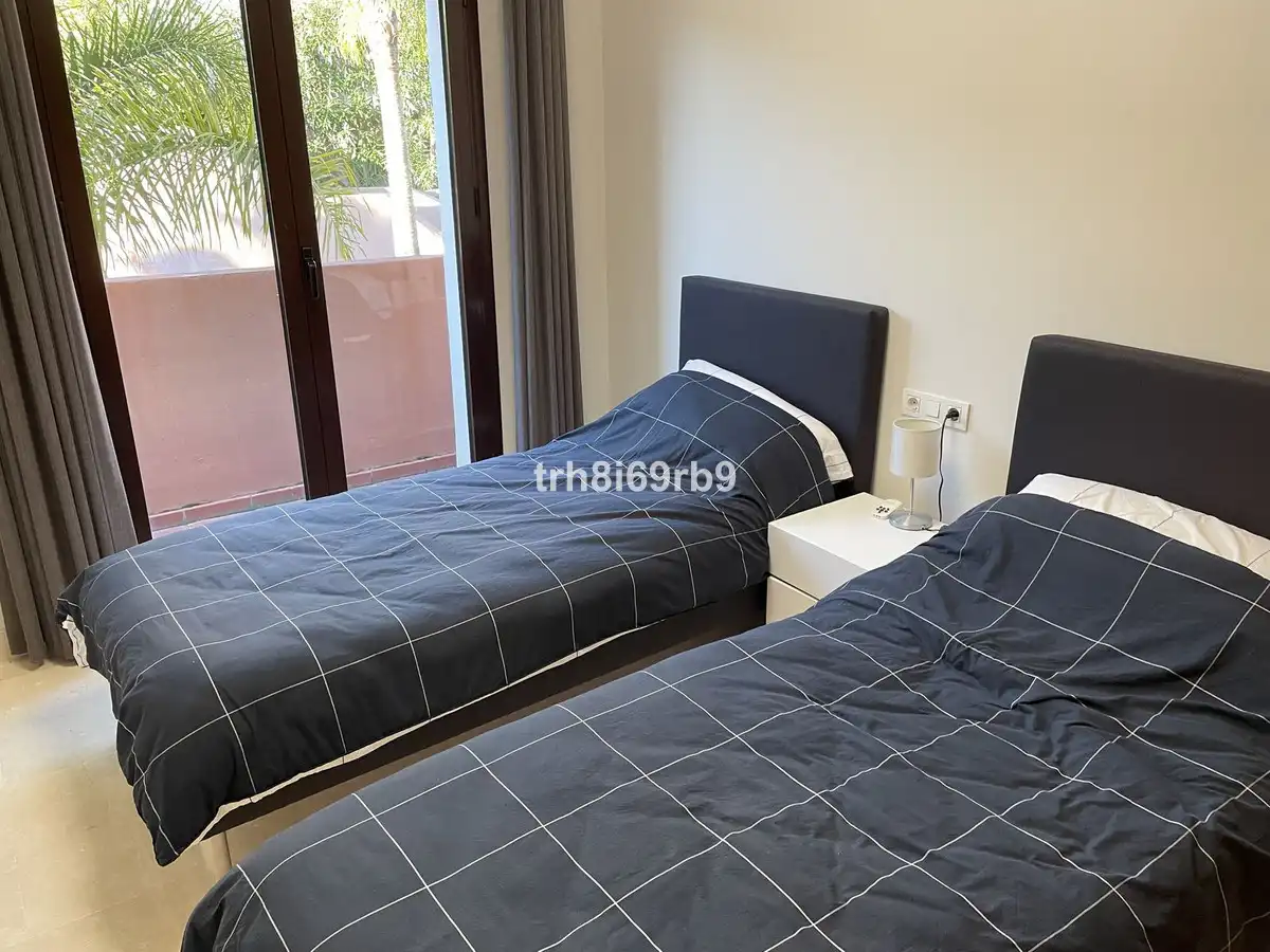 Adossat amb piscina en venda a Estepona - Estepona,Centro,Calle Segismundo Moret, imagen 19