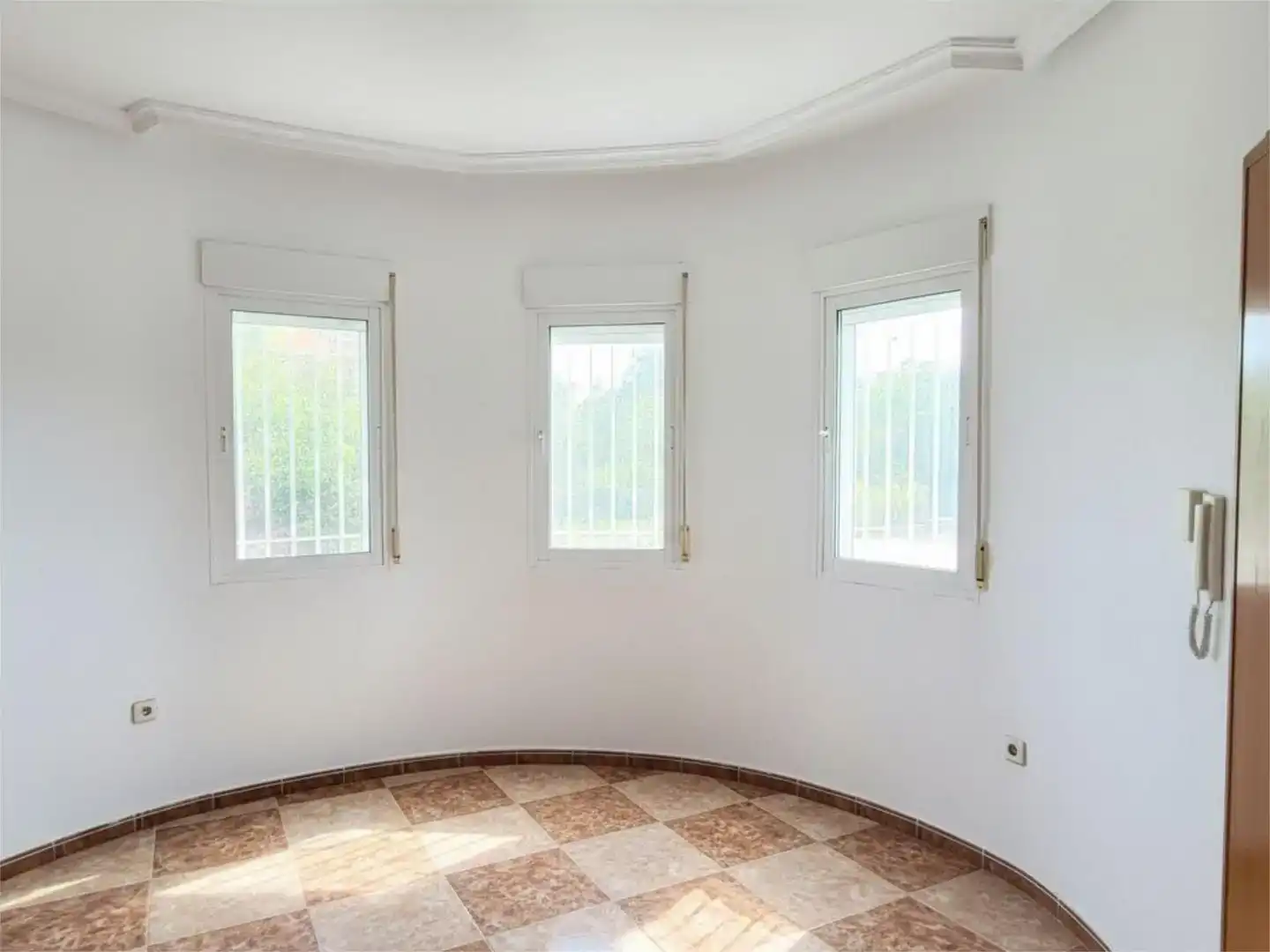 Flat for sale in Torrevieja  with Swimming Pool and Balcony