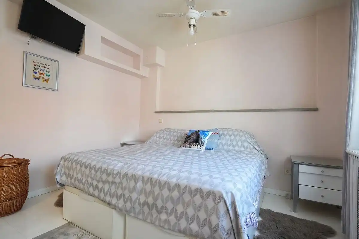 Habitación de Casa adosada en venta en Guadalajara con Aire acondicionado, Calefacción y Terraza