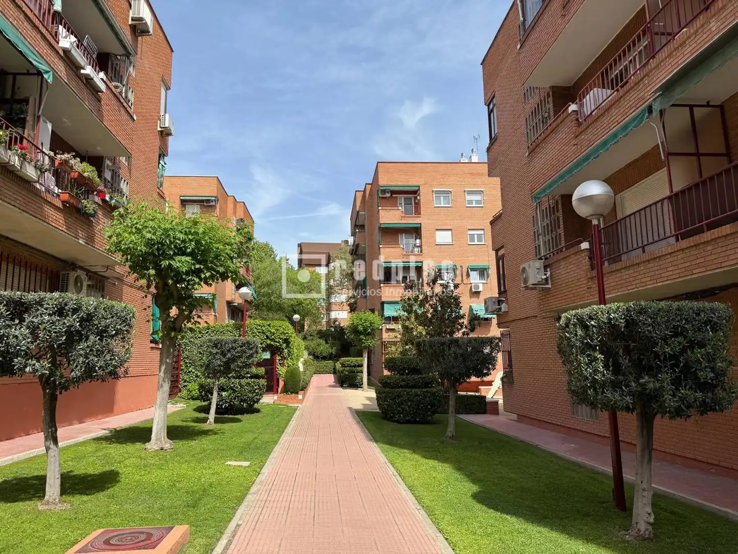 Exterior view of Flat for sale in Alcobendas  with Heating, Private garden and Swimming Pool